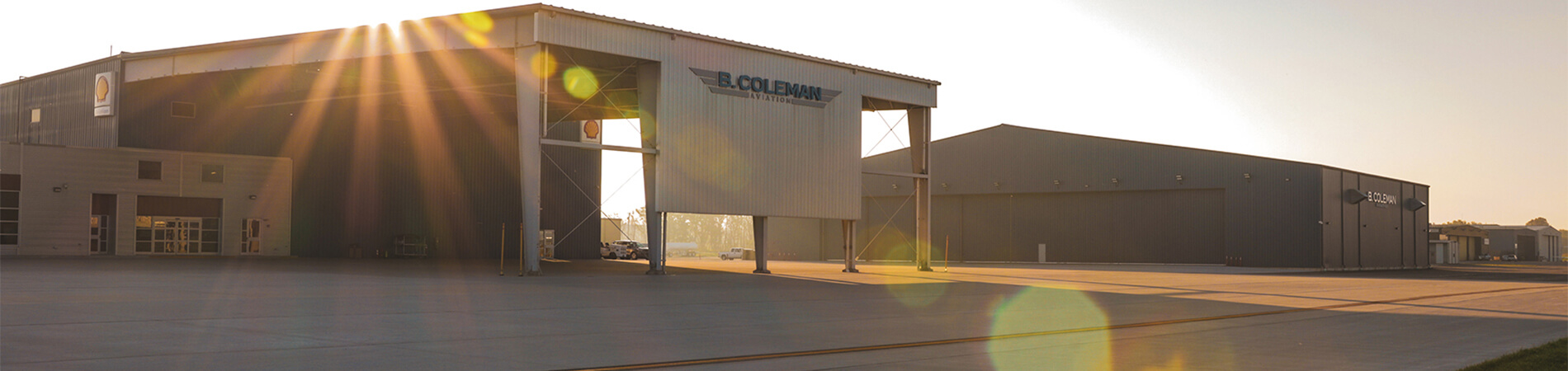 B Coleman Aviation Gyy Fixed Base Operator Fbo At Gary Chicago Int L Airport